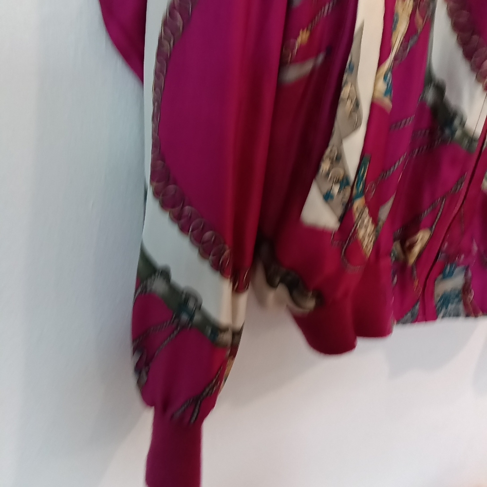 Stylish Women's Patterned Jacket - image 7